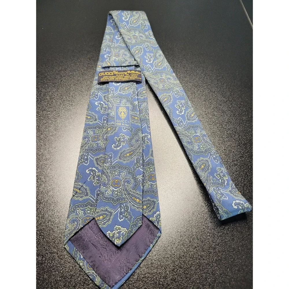 Gucci Men's Necktie Blue Paisley Silk 3.5